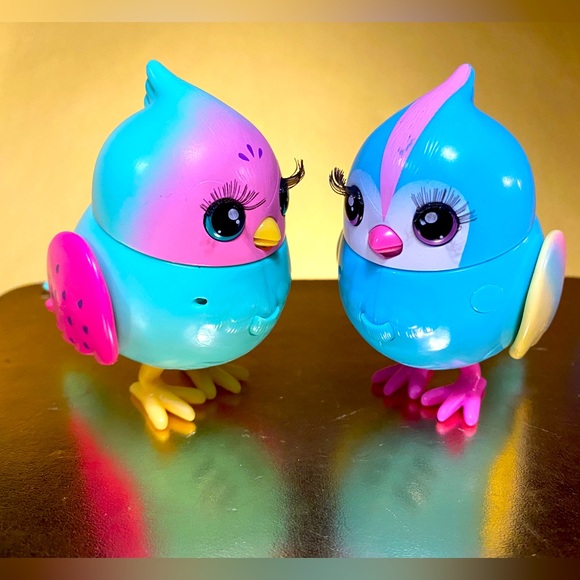 LITTLE LIVE PETS BIRD BUNDLE THEY TWEET/MOVE HEADS PIPPA PEEPS & RAINBOW TWEETS - Picture 2 of 9